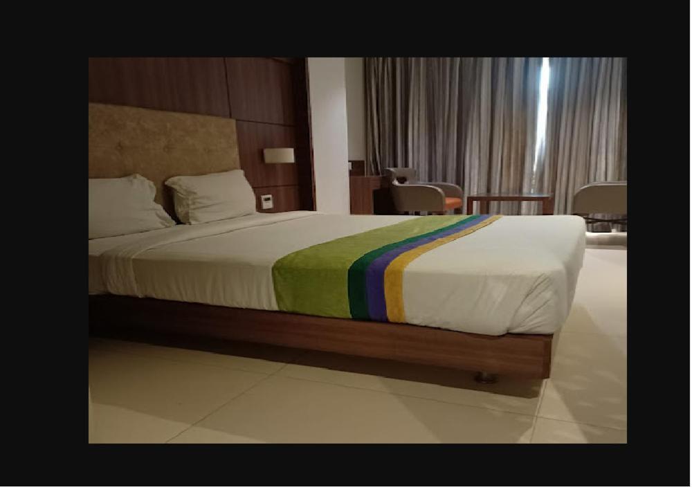 Hotel Mathoshree ธาเน ภายนอก รูปภาพ